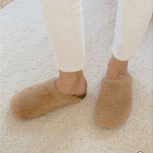 JENNI KAYNE - Shearling Moc Clog - Only Worn Once